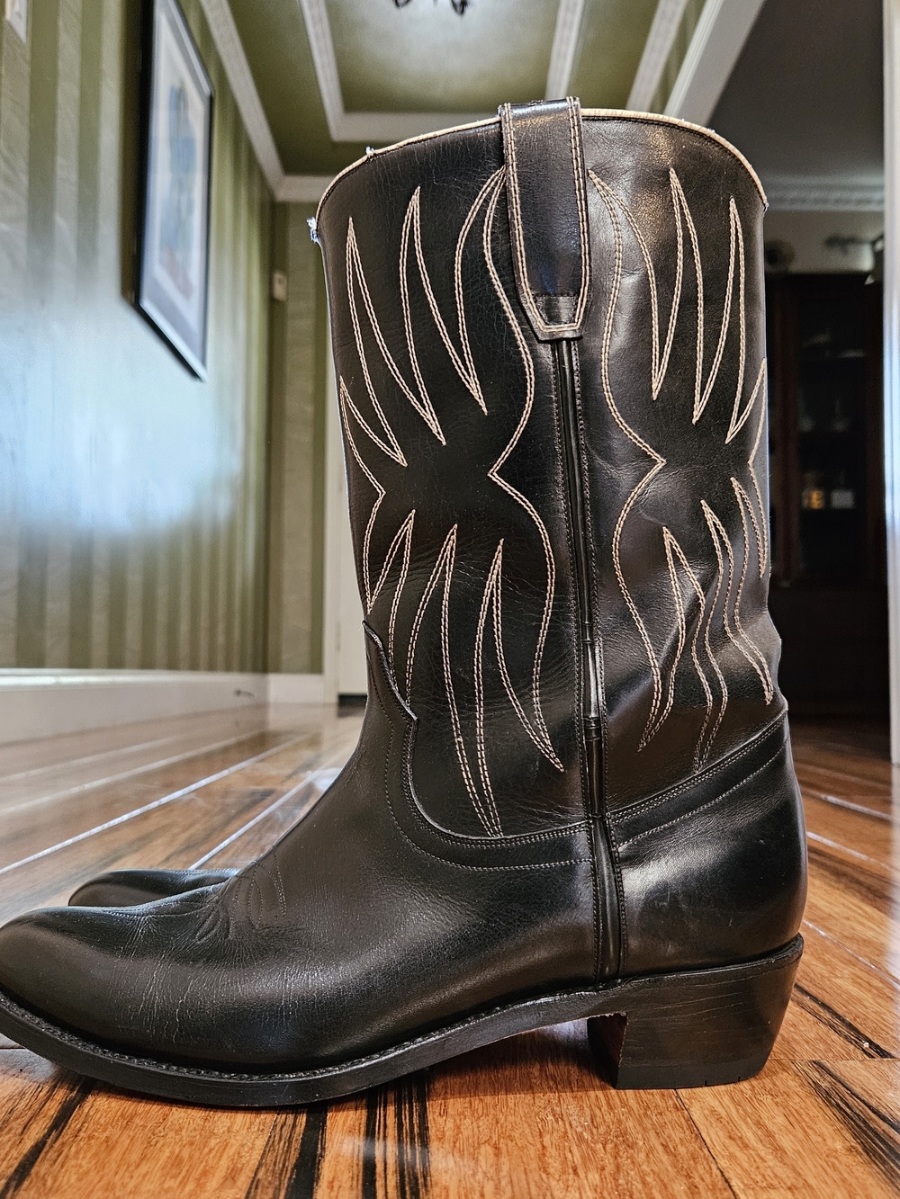 1960's VINTAGE Black leather COWBOY booys W10 Resoled